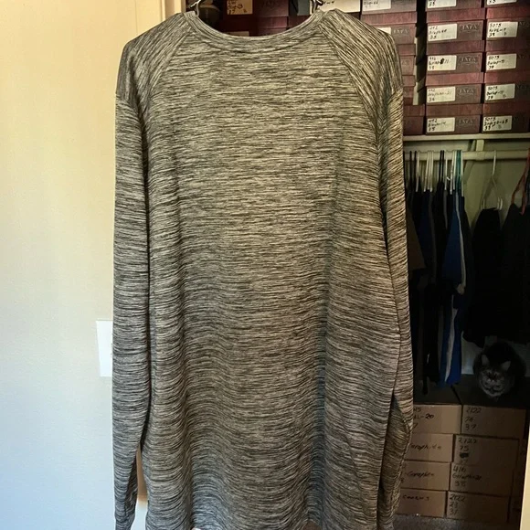 Nike Sacramento Kings pullover with front pocket. Size XL Tall NWT’s - Picture 2 of 7